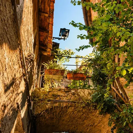 Tatil Evi La Rocca Sospesa - Portico Delle Foglie